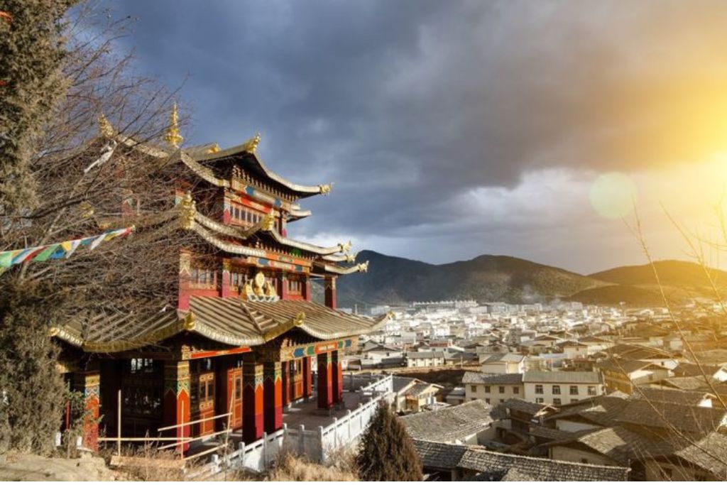 Vansol Tours - Kunming-Dali-Lijiang-Shangri la