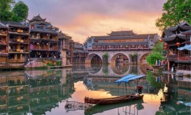 Vansol Tours - Shanghai-Avatar-Fenhuang Ancient Town