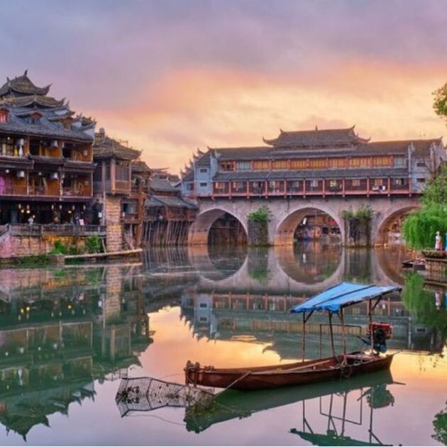 Vansol Tours - Shanghai-Avatar-Fenhuang Ancient Town